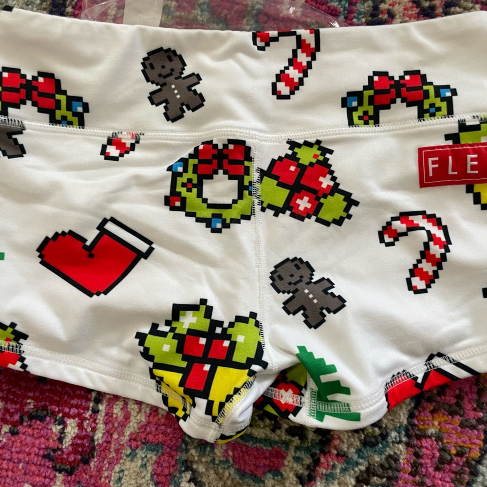 Fleo Christmas Pixels - Small - image 1